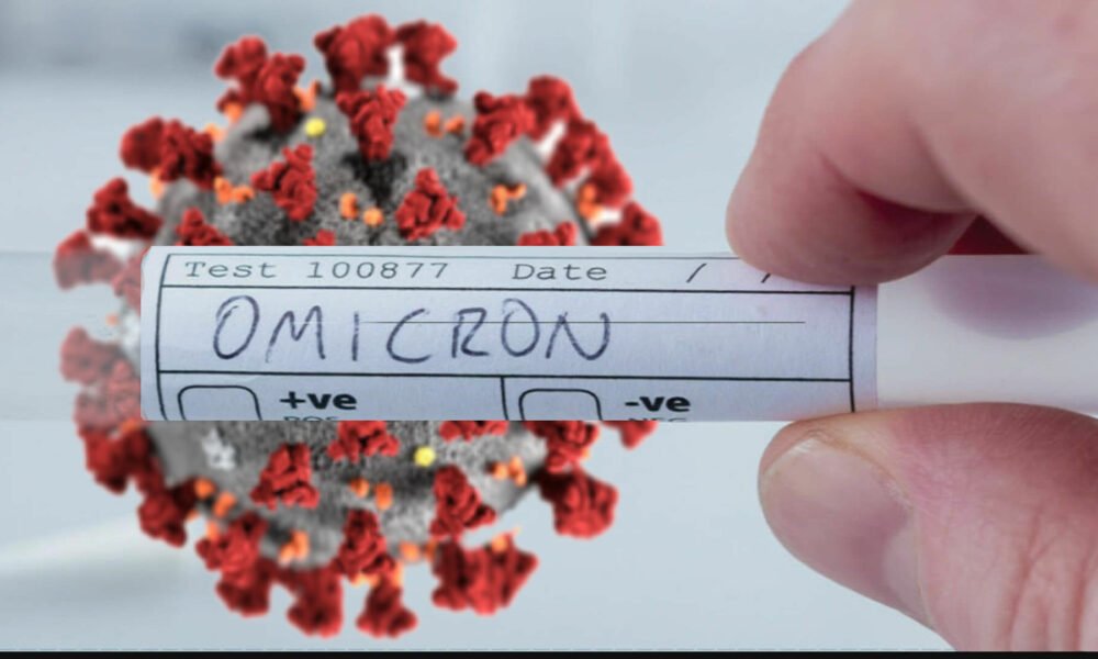 Dịch COVID-19: Biến chủng Omicron đe doạ, Bộ Y tế yêu cầu các địa phương chủ động ứng phó