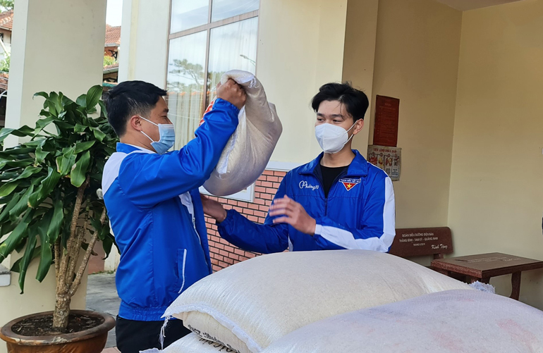 Tuổi trẻ Đà Lạt hỗ trợ cơ sở điều trị bệnh nhân Covid – 19