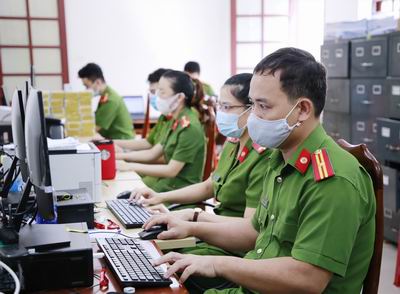 Khắc phục tình trạng chậm trả căn cước công dân