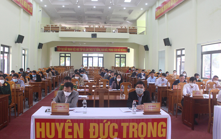 Các đại biểu tham dự hội nghị