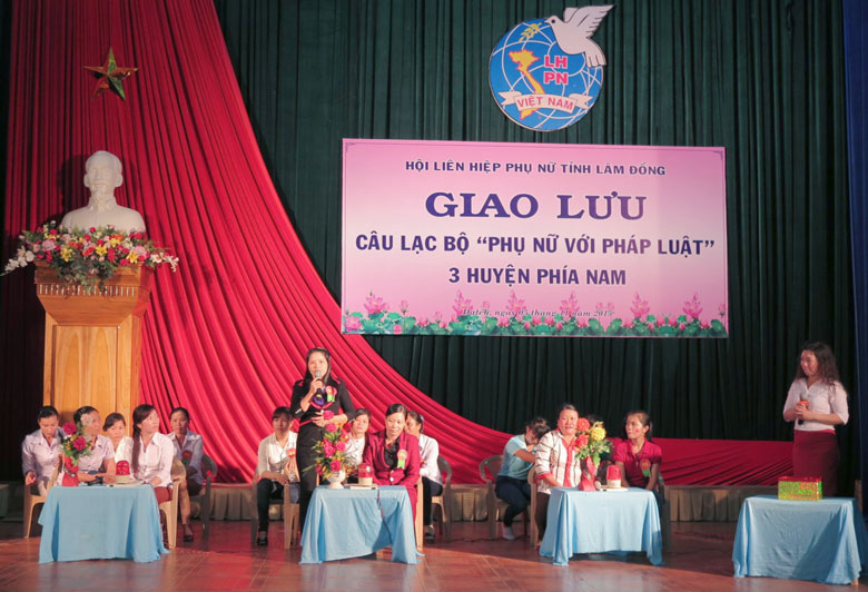 Nâng cao kiến thức pháp luật cho hội viên phụ nữ