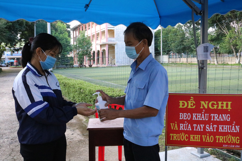 Đạ Tẻh: Học sinh trở lại trường từ ngày 15/12