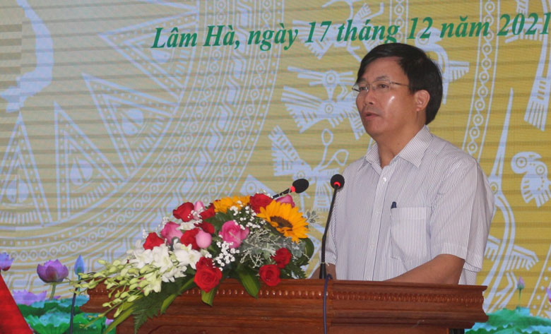 Bí thư Huyện ủy Lâm Hà Hoàng Thanh Hải phát biểu kết luận hội nghị