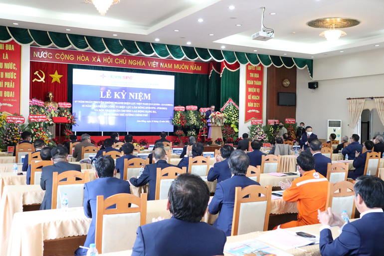 Công ty Điện lực Lâm Đồng kỷ niệm 45 năm thành lập