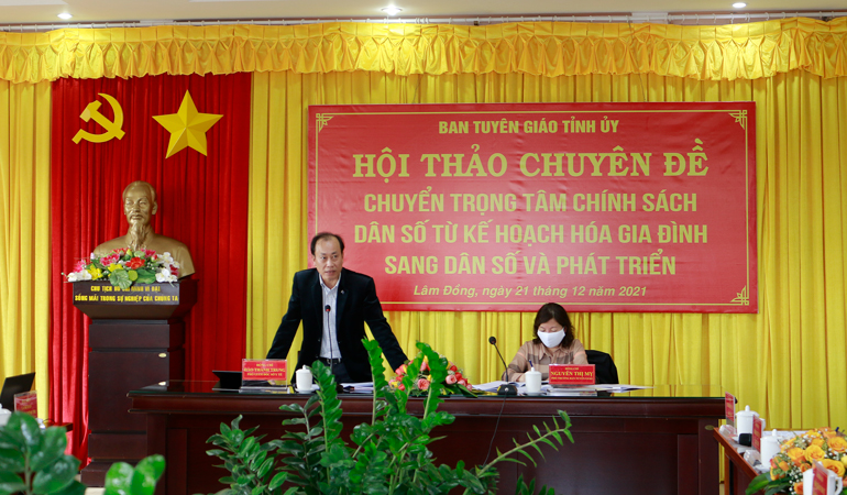 Chuyển trọng tâm chính sách dân số từ kế hoạch hóa gia đình sang dân số và phát triển