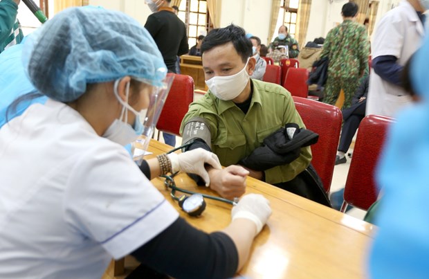 Hướng dẫn mới nhất về khám trước tiêm chủng vaccine phòng COVID-19