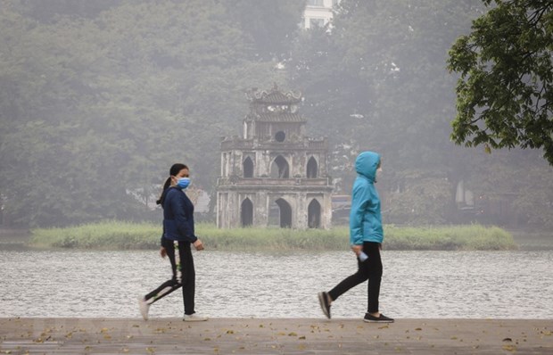 Bắc Bộ sáng và đêm trời rét, Trung Bộ chiều tối có mưa dông vài nơi