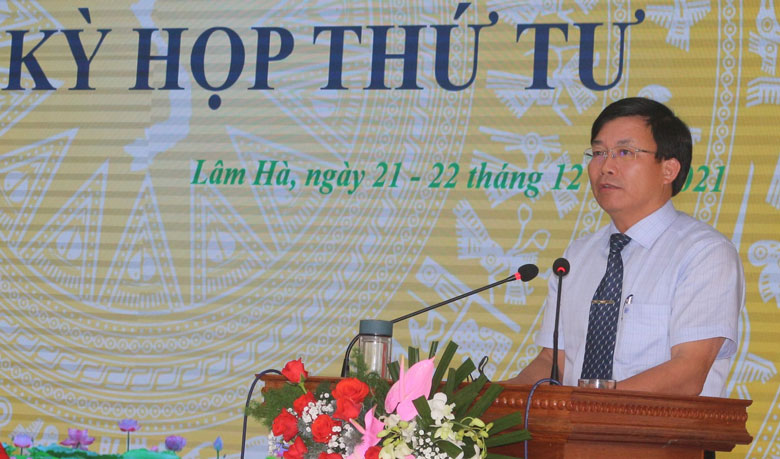 Bí thư Huyện ủy, Chủ tịch HĐND huyện Lâm Hà Hoàng Thanh Hải phát biểu bế mạc kỳ họp