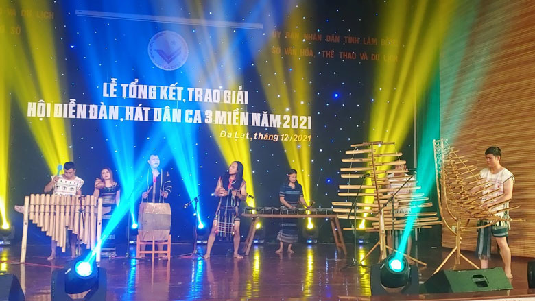 Các tiết mục xuất sắc được chọn công diễn trong lễ bế mạc