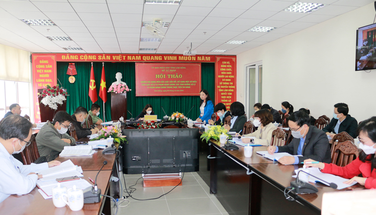 Các đại biểu tham dự hội nghị tại điểm cầu Sở Tư pháp