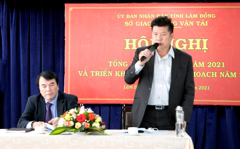 Giám đốc Sở Giao thông vận tải phát biểu tại hội nghị