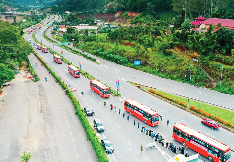 Một năm nỗ lực vượt khó