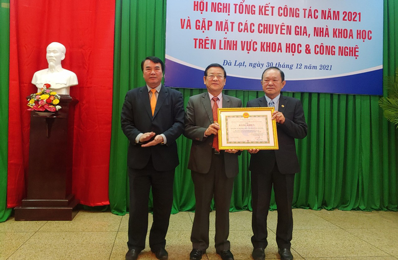Tổng kết công tác năm 2021 và gặp mặt các chuyên gia, nhà khoa học trên lĩnh vực khoa học và công nghệ