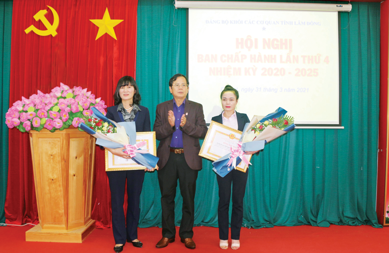 Tăng cường kiểm tra, giám sát, xây dựng Đảng trong sạch, vững mạnh