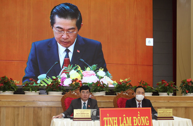 Các đồng chí chủ trì hội nghị tại điểm cầu Lâm Đồng