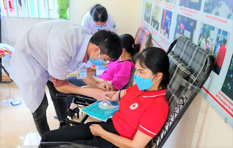 Đạ Huoai: Tiếp nhận 148 đơn vị máu tại Lễ hội Xuân hồng