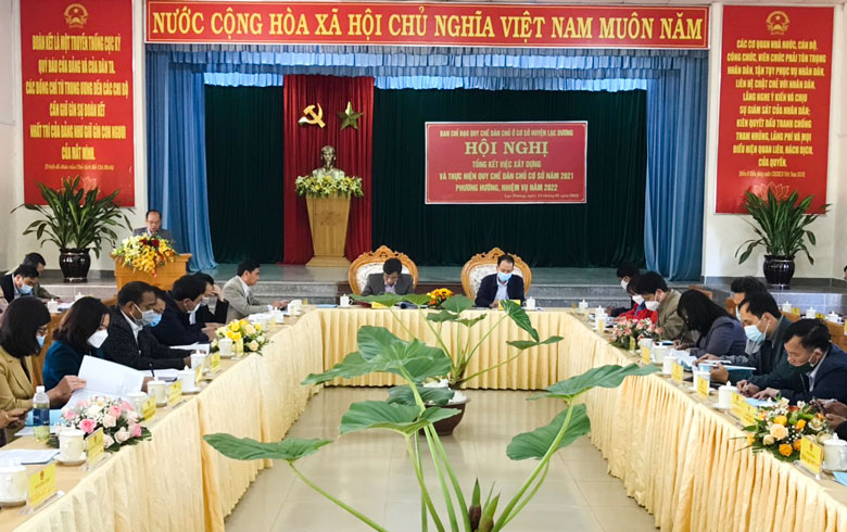 Các đại biểu tham dự hội nghị