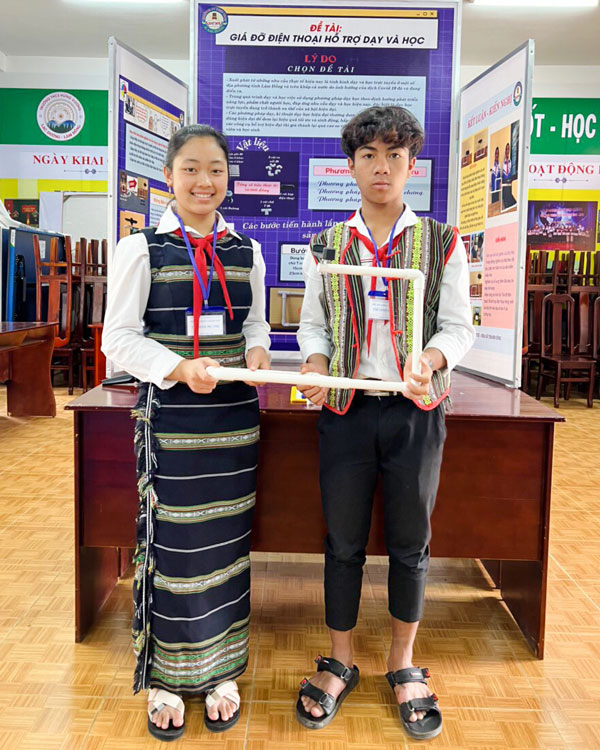 Đẩy mạnh hoạt động nghiên cứu khoa học trong học sinh