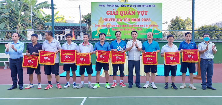 Đạ Tẻh: Khai mạc giải thi đấu quần vợt nam