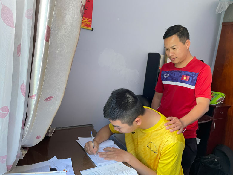 Lặng lẽ bóng hình những ''người cha''