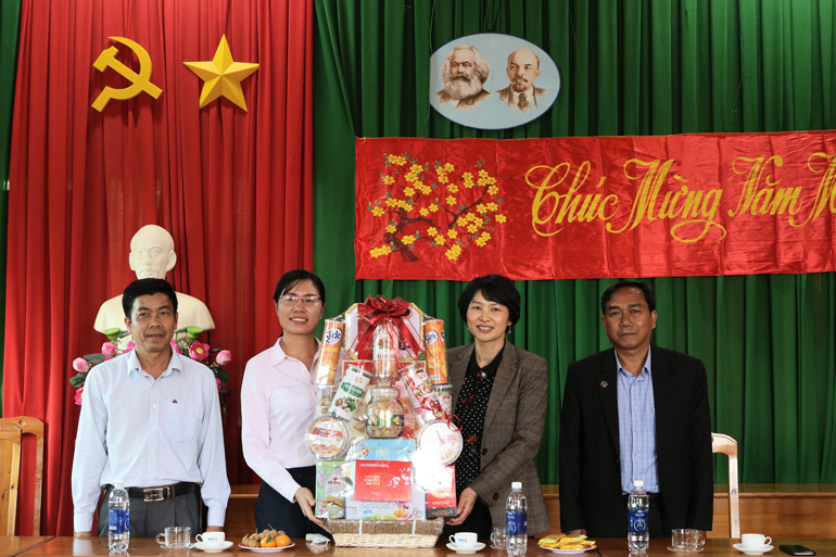 Đoàn chúc tết tại Công ty TNHH một thành viên Lâm nghiệp Bảo Lâm 