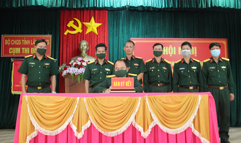 Cụm thi đua 1 - LLVT tỉnh Lâm Đồng ký kết giao ước thi đua năm 2022
