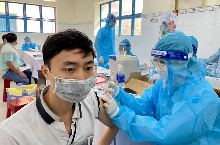 Phân bổ 53.670 liều vắc xin phòng Covid-19 đợt 34