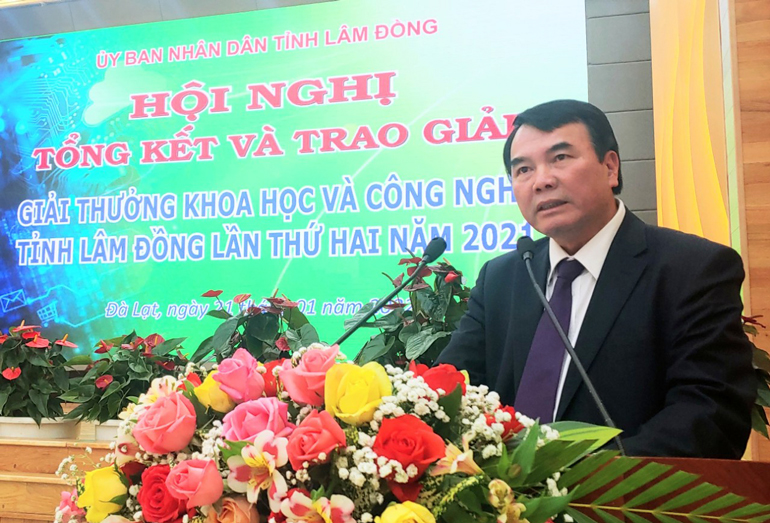 TS. Phạm S – Phó Chủ tịch UBND tỉnh, Trưởng ban tổ chức Giải thưởng phát biểu tổng kết