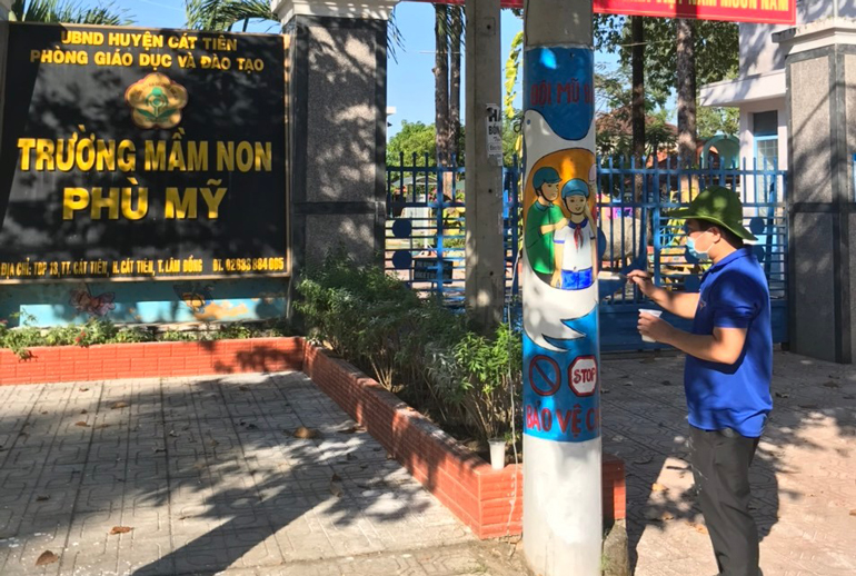 Cát Tiên: Đồng loạt ra quân tổng vệ sinh môi trường
