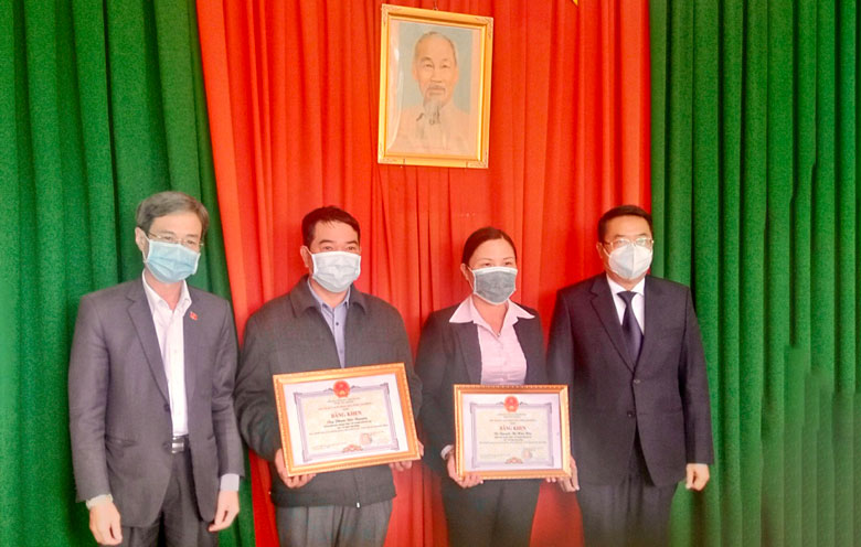 Giữ vững pháo đài chống dịch ở thành phố hoa