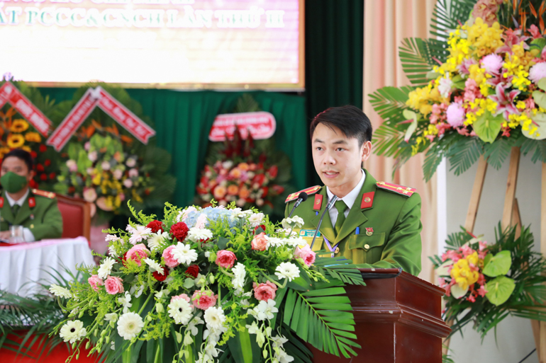 Đồng chí Phan Anh Kim - Bí thư Đoàn cơ sở Phòng Cảnh sát PCCC và CNCH báo cáo hoạt động nhiệm kỳ 2019 – 2022