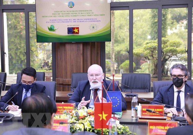 Phó Chủ tịch điều hành Ủy ban Châu Âu (EC) Frans Timmermans làm việc với Bộ Nông nghiệp và Phát triển nông thôn.