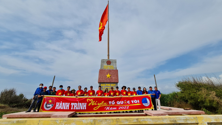 Tuổi trẻ Lâm Đồng hưởng ứng phong trào Tôi yêu Tổ quốc tôi