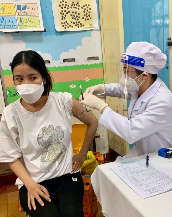 702 ca Covid-19 mới