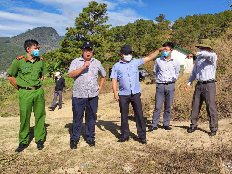 Bí thư Huyện ủy Đức Trọng kiểm tra công tác quản lý bảo vệ rừng