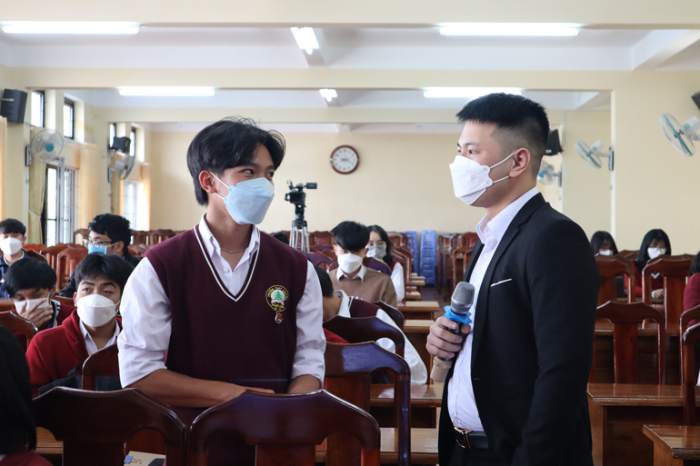 Khai mạc chuỗi Hội thảo hướng nghiệp ''Định hướng làm chủ cuộc đời''