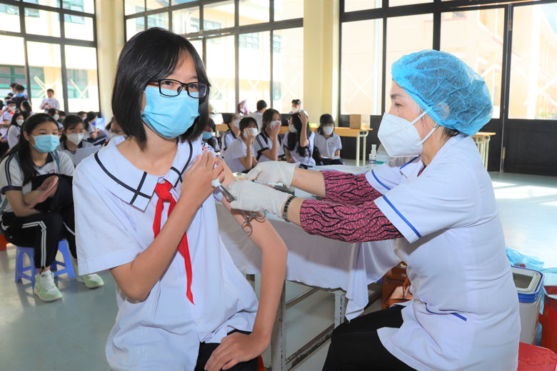 Bảo Lộc chú trọng triển khai tiêm vắc xin phòng Covid-19