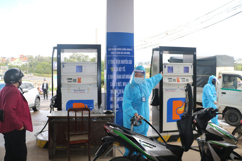 Xử phạt 110 triệu đồng 3 cây xăng vi phạm