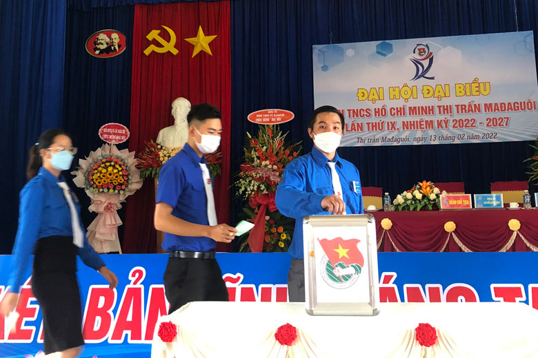 Tuổi trẻ Đạ Huoai tổ chức nhiều hoạt động chào mừng Tháng Thanh niên