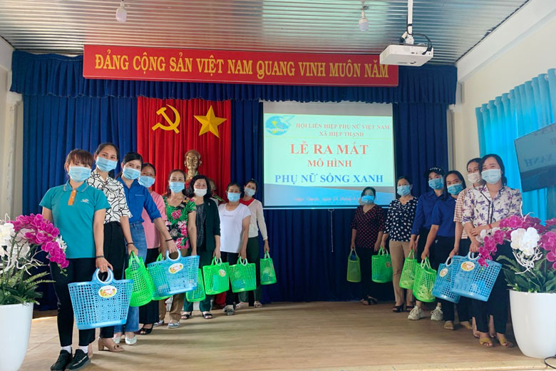 Gắn phong trào ''5 không, 3 sạch'' với xây dựng nông thôn mới