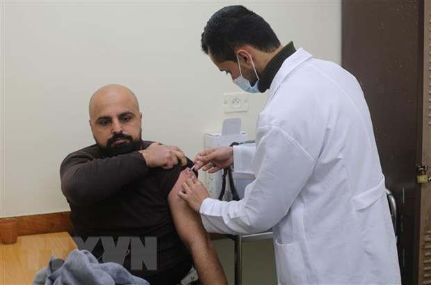 Chuyên gia: Khả năng vaccine COVID-19 sẽ trở thành mũi tiêm định kỳ