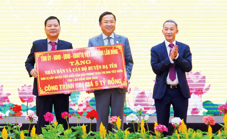 ''Quả ngọt'' sau hơn 10 năm xây dựng nông thôn mới