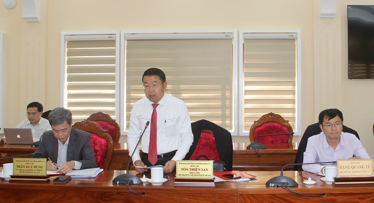 Các đại biểu trình bày ý kiến tại buổi làm việc