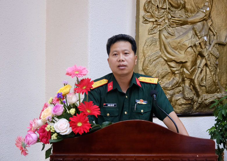 Đại biểu phát biểu tham luận tại hội nghị