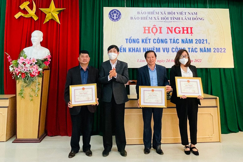 Chi trả kịp thời các chế độ chính sách BHXH - BHYT