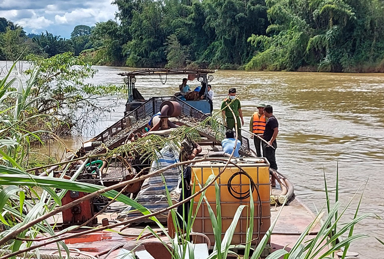 Cao điểm ra quân kiểm tra thủy nội địa trên địa bàn