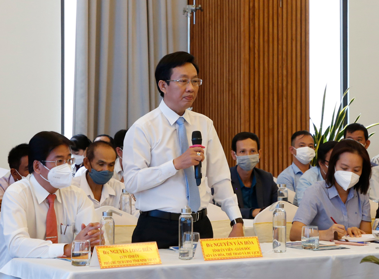 Ông Nguyễn Văn Hòa – Giám đốc Sở Văn hóa Thể thao và Du lịch tỉnh Ninh Thuận phát biểu đề dẫn