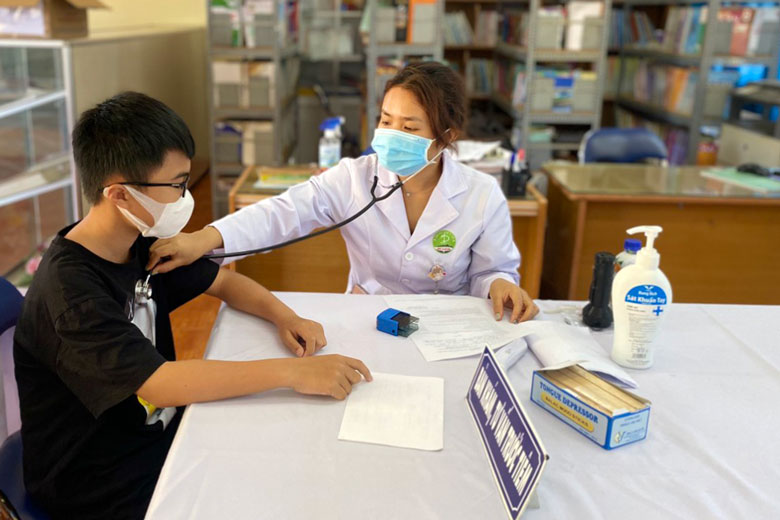 Di Linh: Bắt đầu triển khai tiêm 1.333 liều vắc xin Covid-19 cho trẻ em