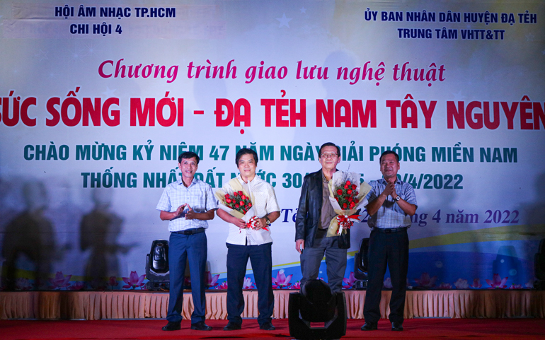 Chương trình giao lưu nghệ thuật Sức sống mới – Đạ Tẻh Nam Tây Nguyên