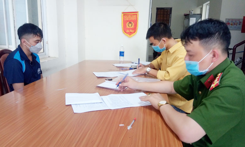 Đà Lạt: Bắt quả tang nam thanh niên mang ma tuý đi chơi game